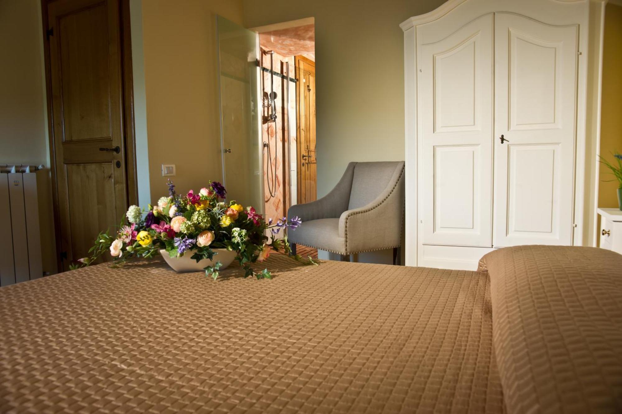 Suite Accommodation Mastiano Cameră foto